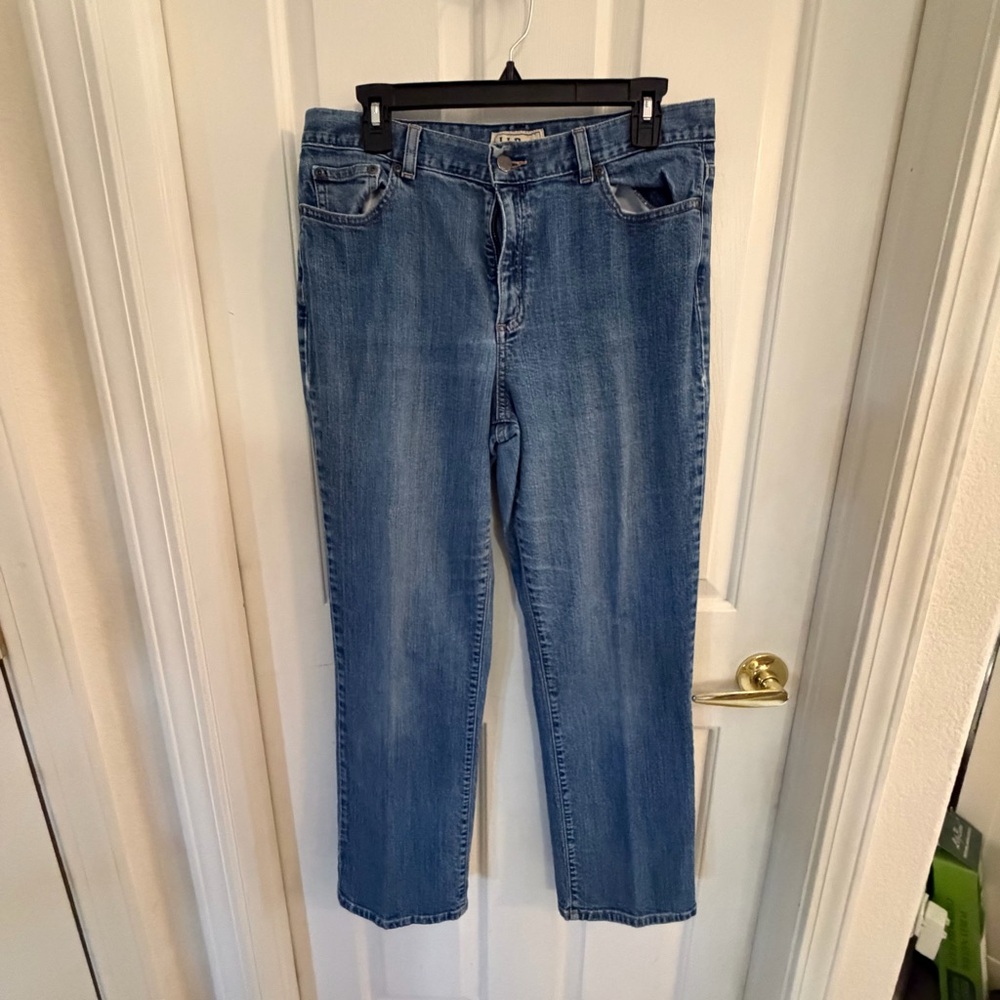 L.L.Bean Straight Fit Jeans Women's Size 12‎ Regular Blue Stretch Denim